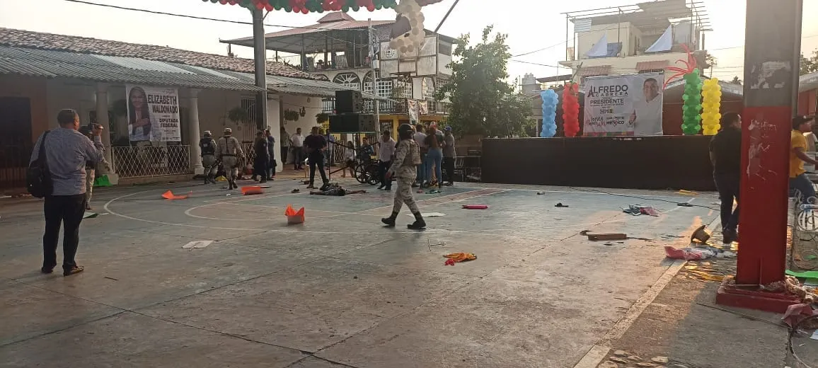 Hay 3 heridos, tras ataque en el que asesinaron a José Alfredo en mitin de Coyuca de Benítez