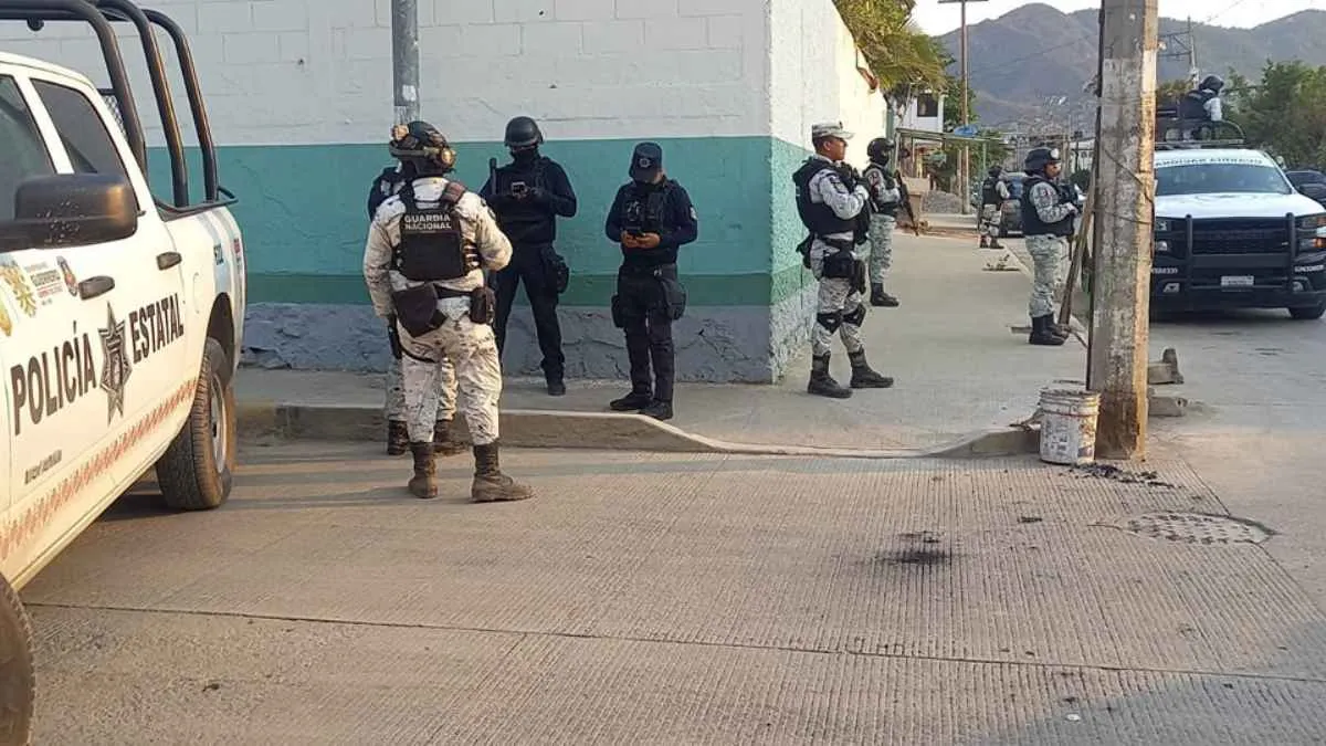 Ejecutan a un hombre frente a una secundaria de Renacimiento de Acapulco