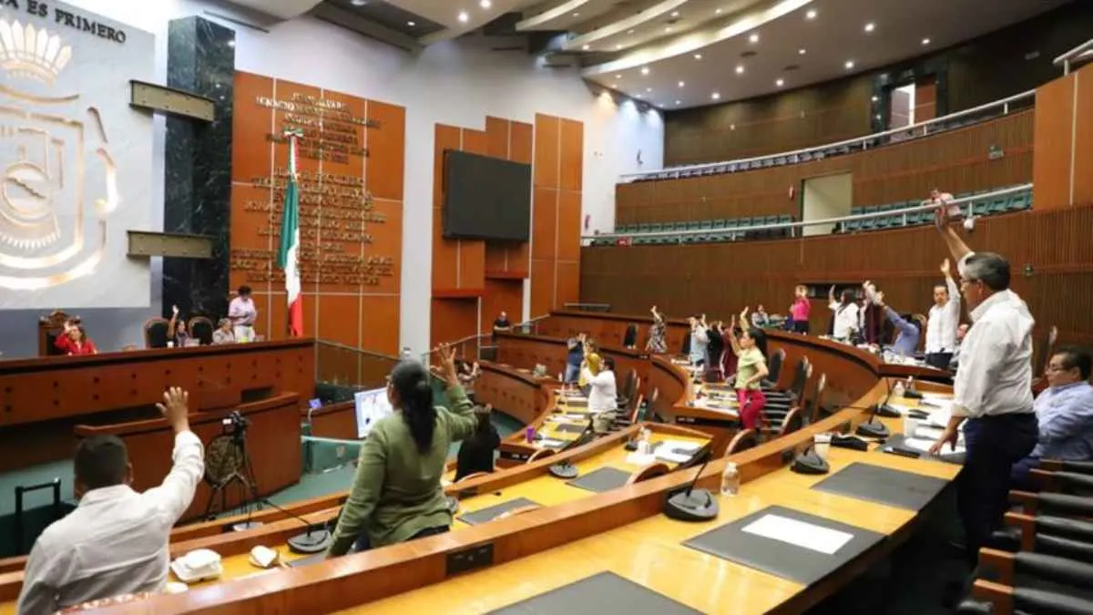 Aprueban en Guerrero normas para revocar mandato a gobernadores