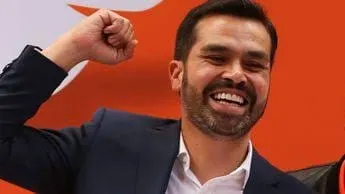 Jorge Máynez desplaza a Xóchitl Gálvez en Acapulco, según encuesta de la UAGro