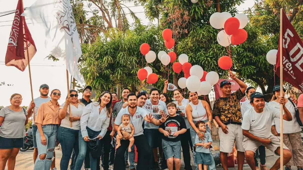 Jóvenes apoyan a Claudia Sheinbaum y Morena en Costa Azul de Acapulco