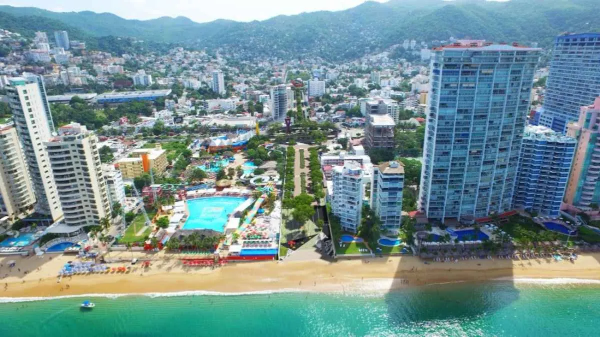 Presenta Abelina López doce proyectos de alto impacto para Acapulco