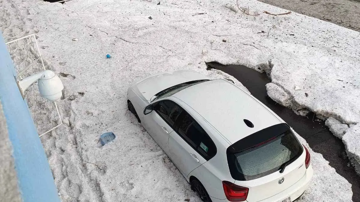 VIDEO: Inundaciones y granizo paralizan la capital de Puebla