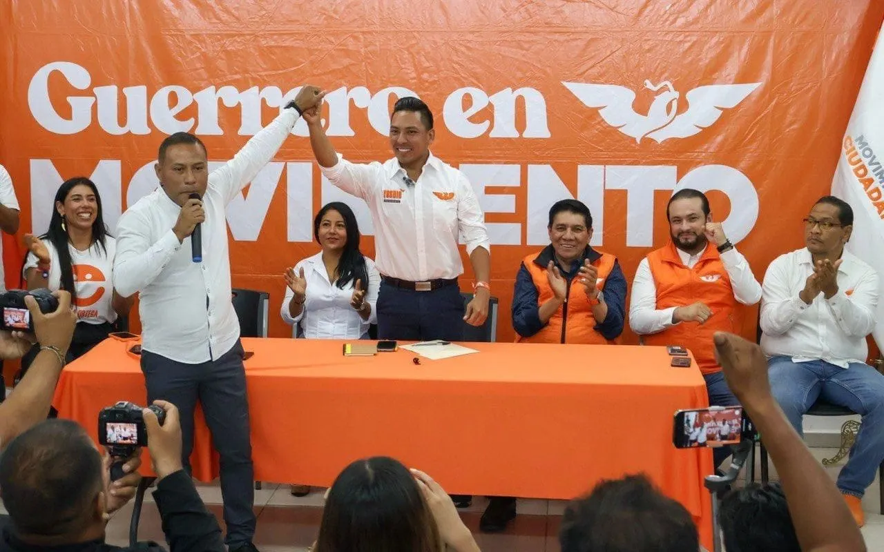 «La competencia es entre Abelina y Yoshio”, revira Bulmaro Cabrera al PRI Acapulco