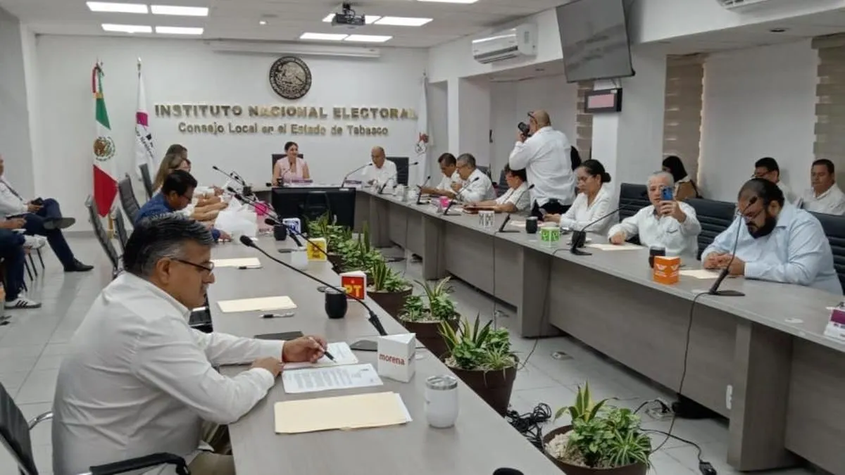 Tabasco: largas filas y retrasos en la elección; funcionarios de casillas no se presentan