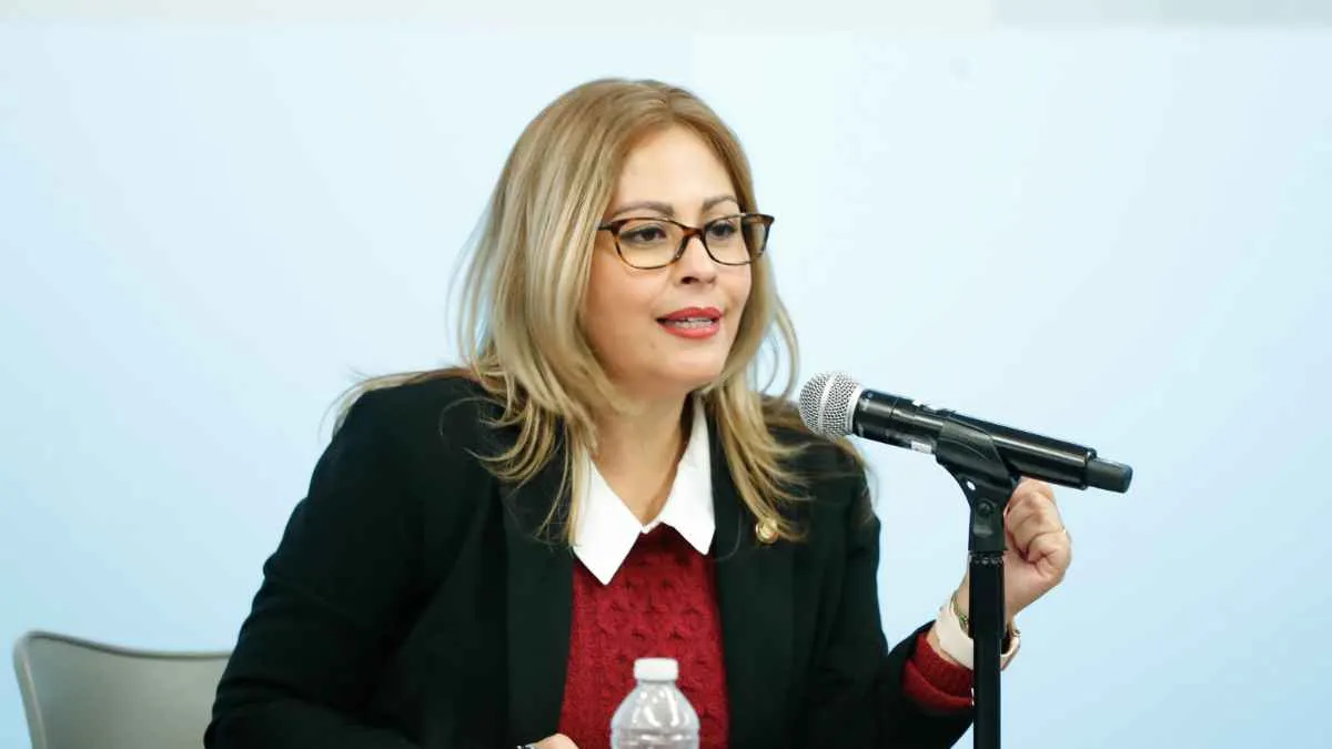 Avanza investigación contra Lucía Meza por crédito millonario a Graco Ramírez