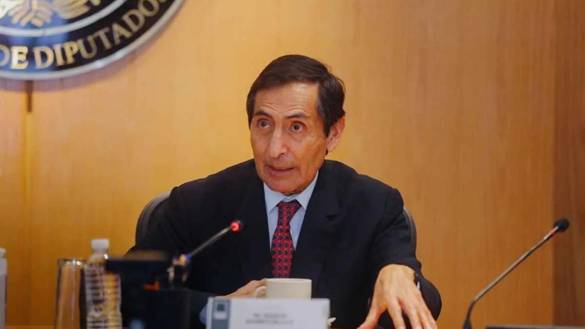 Ante nerviosismo en los mercados, ratifica Sheinbaum a Ramírez de la O al frente de la SHCP