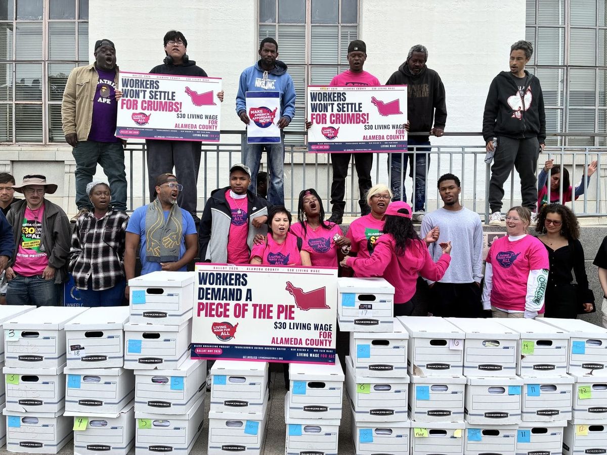 County supervisors delay $30 minimum wage measure