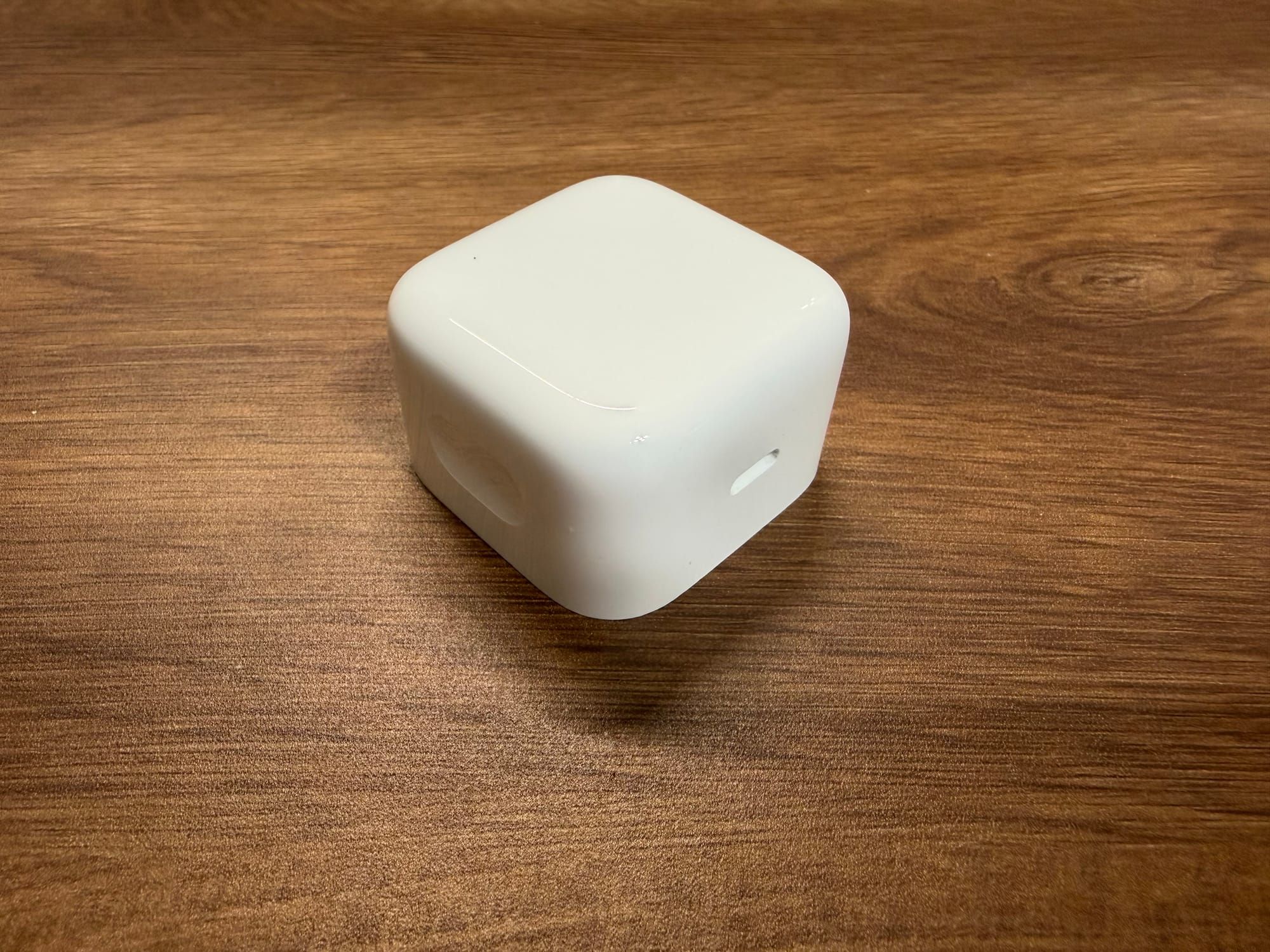 🔌好，買了 Apple 動態 60W 充電器