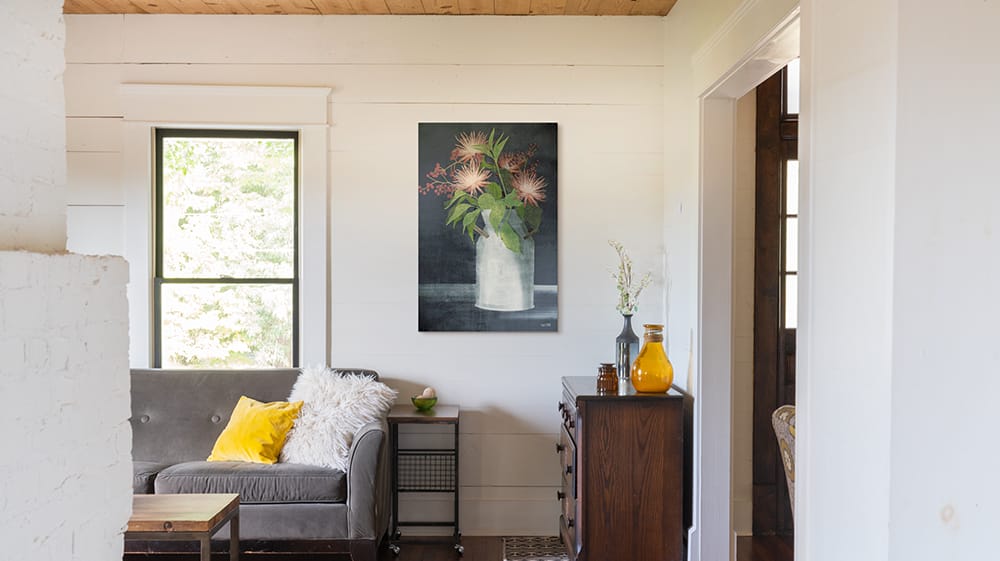 How to Choose Wall Art Based on Ceiling Height