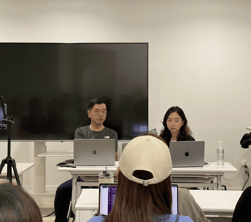 한기용님 북토크 중