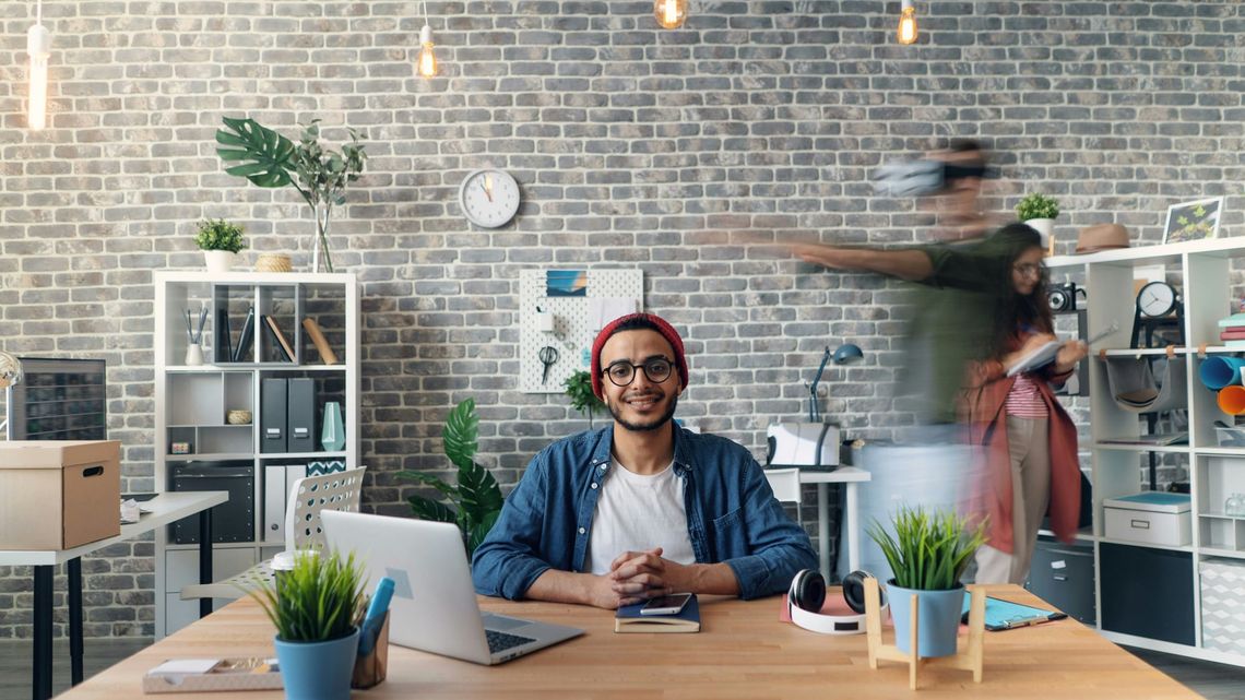 Why the Smartest Creators Are Building Communities—Not Just Audiences