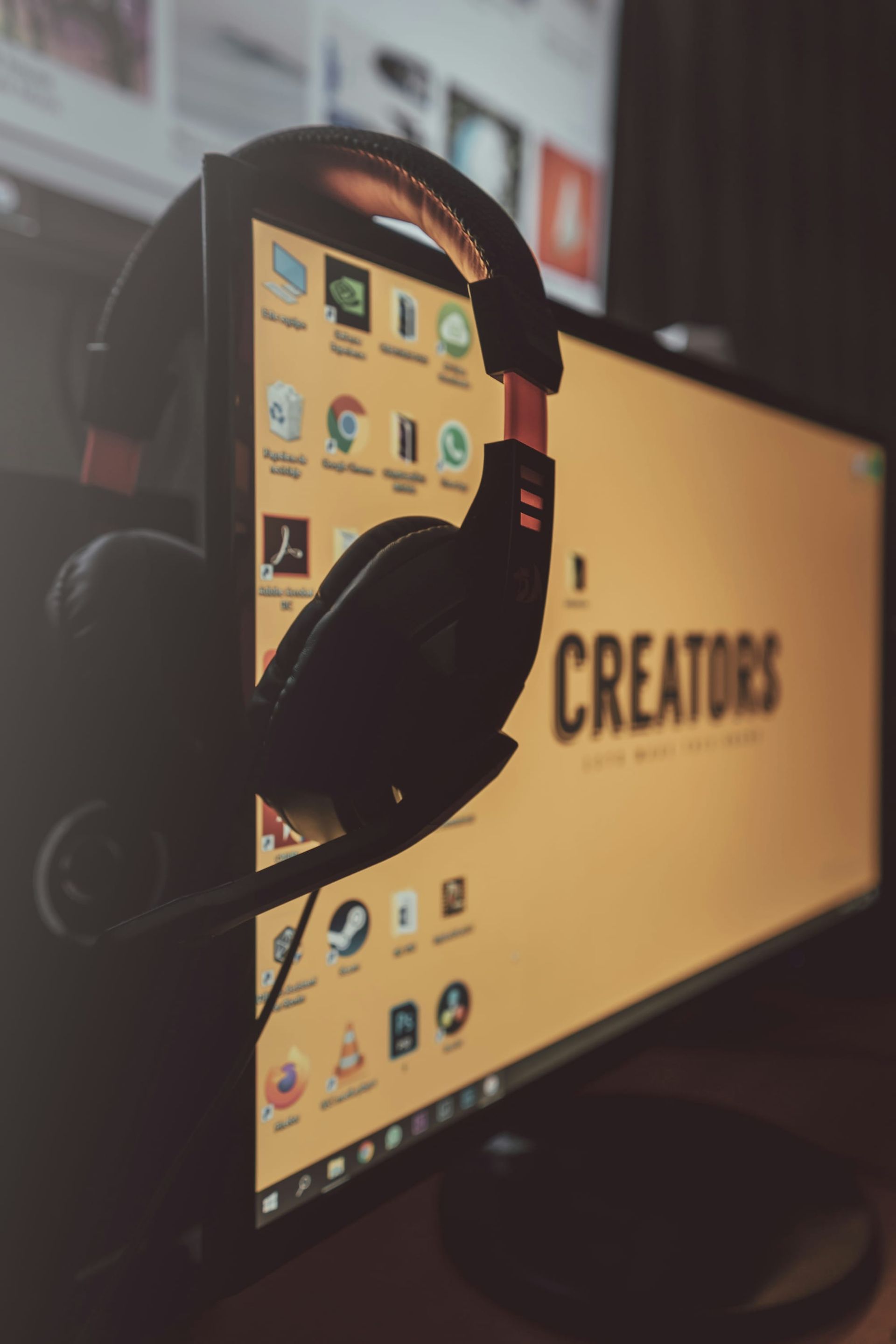 I Studied 50 Founder YouTube Channels. The Ones Who Convert All Do This. · Founders & Systems