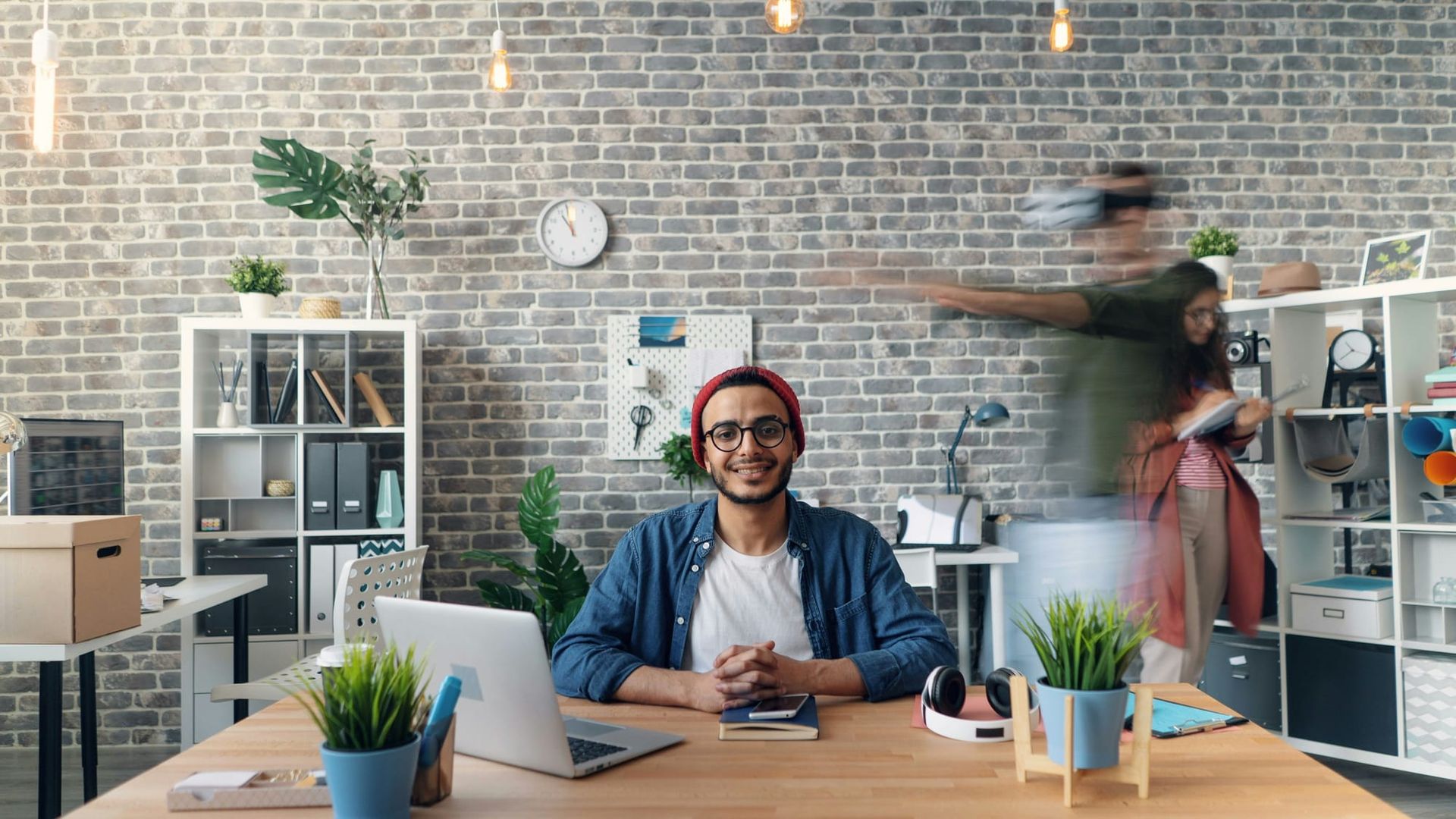 Why the Smartest Creators Are Building Communities—Not Just Audiences