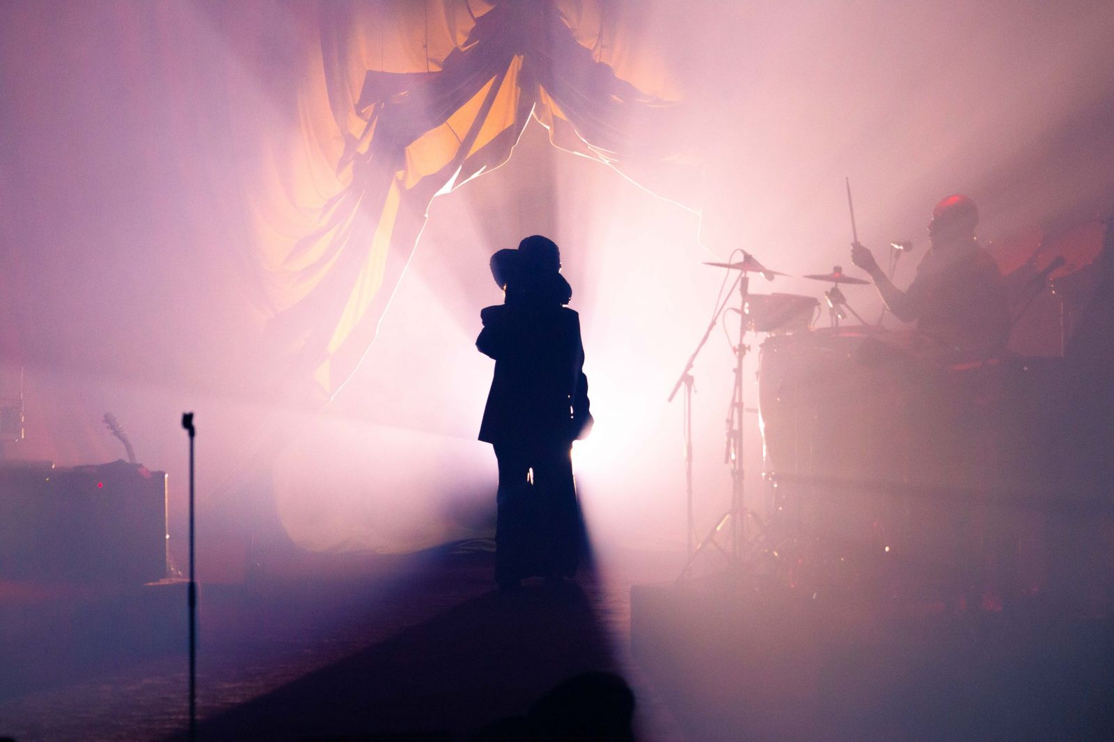 When Ms. Lauryn Hill comes to Calgary