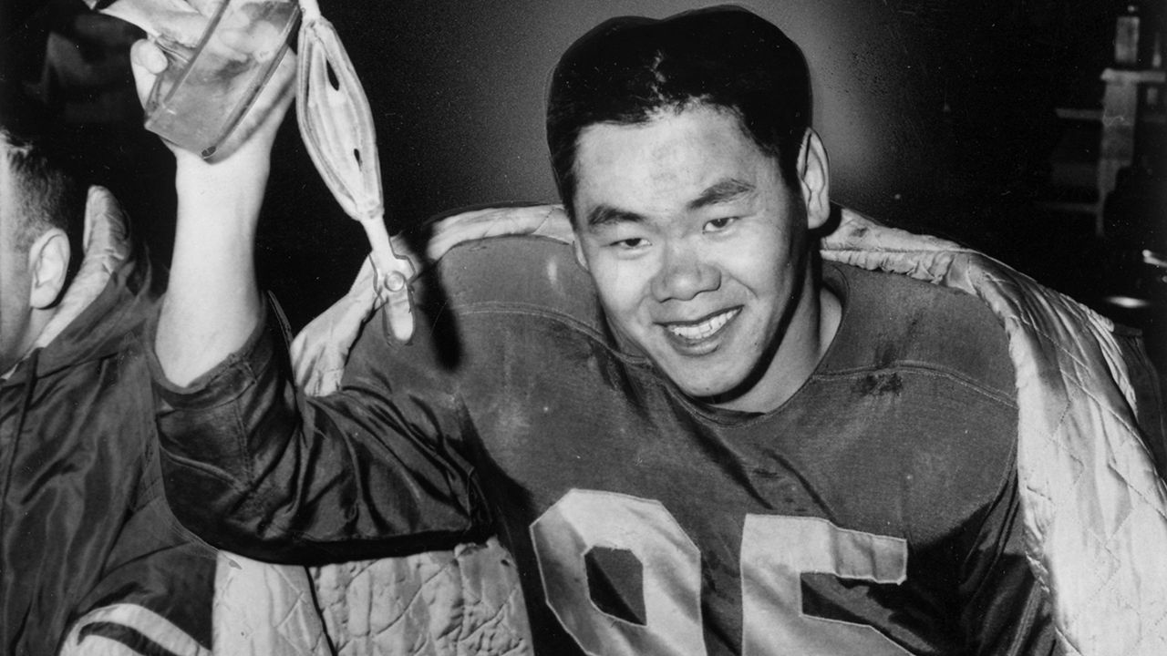 CFL Legend and former lieutenant-governor honoured in  Heritage Minute , marking the importance of Asian representation in sports
