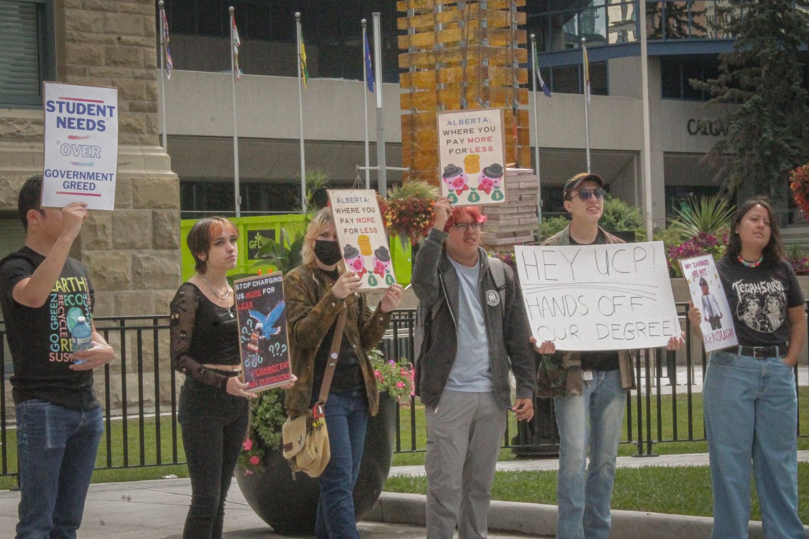 U of C students protest against tuition hikes at City Hall