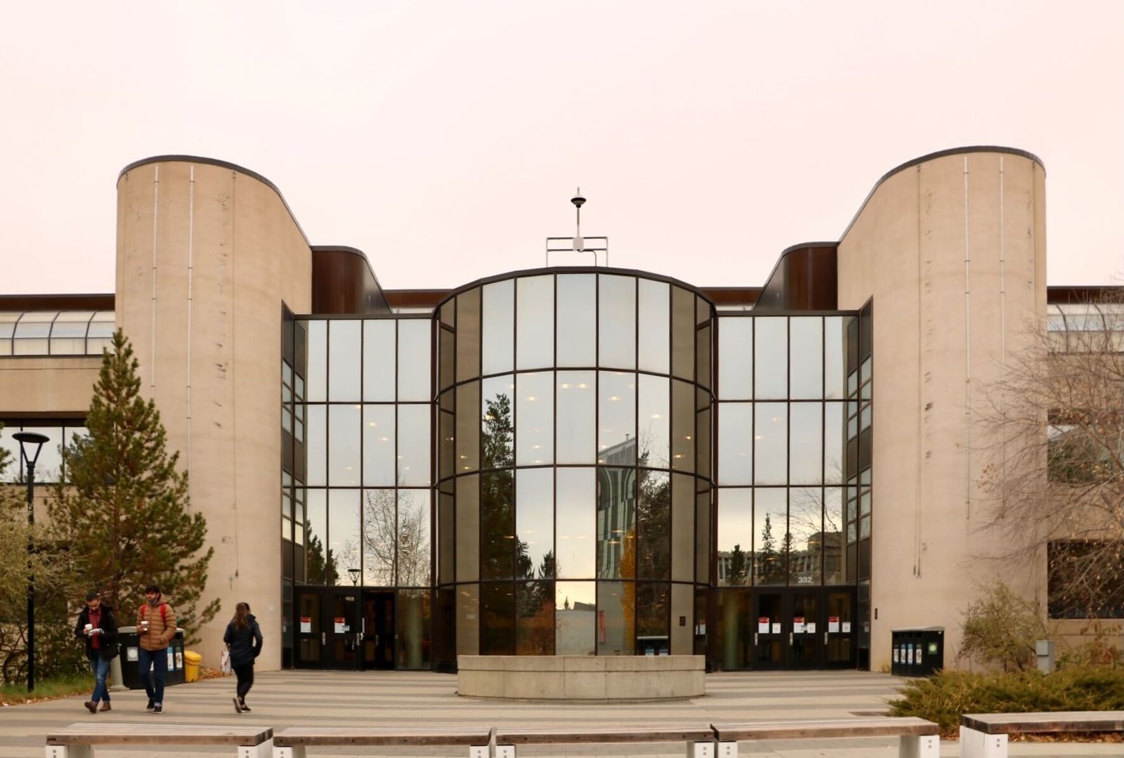 Lack of consultation on tuition hikes forced the SU to take different measures