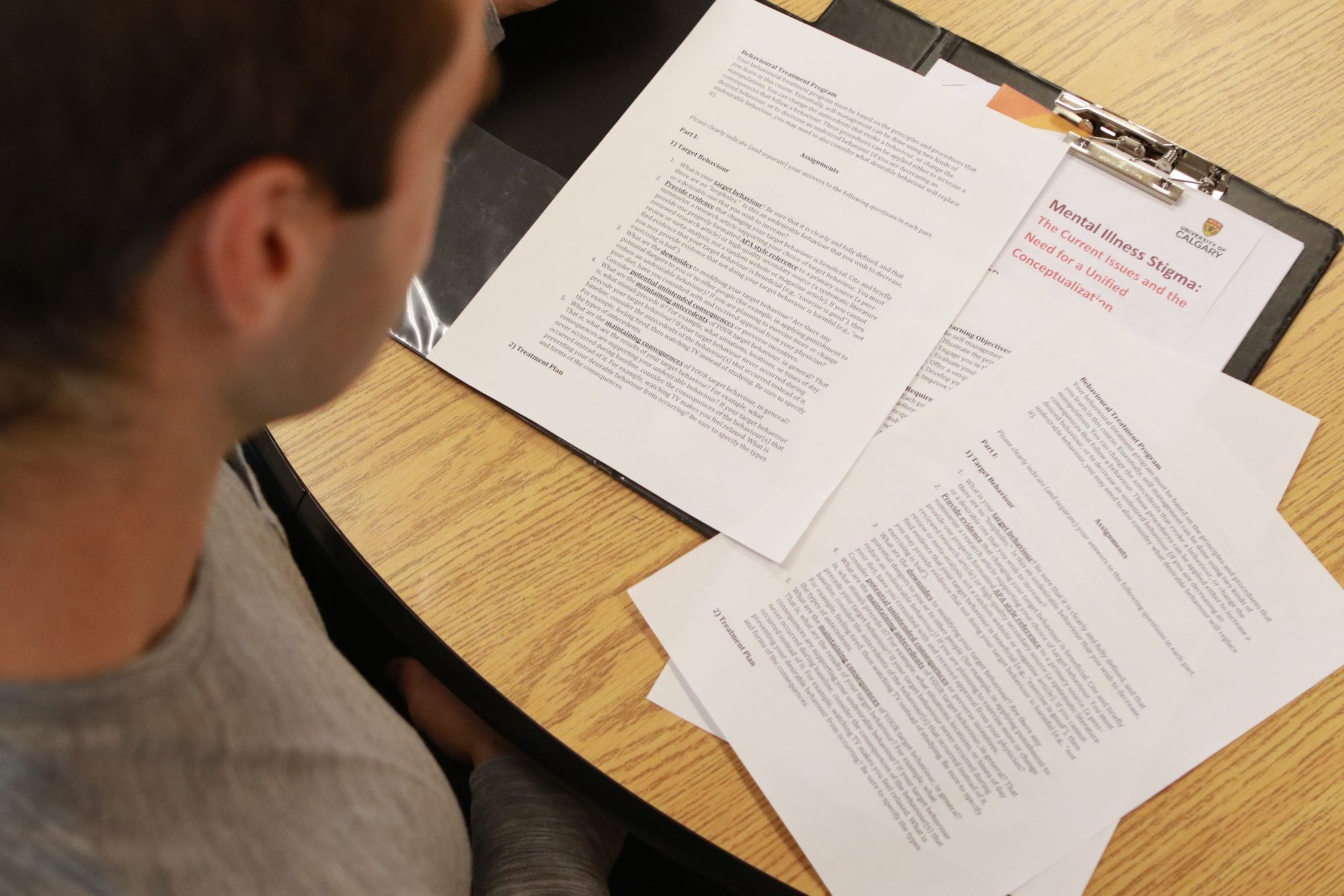 Social work students gain experiential learning opportunities in healthcare settings