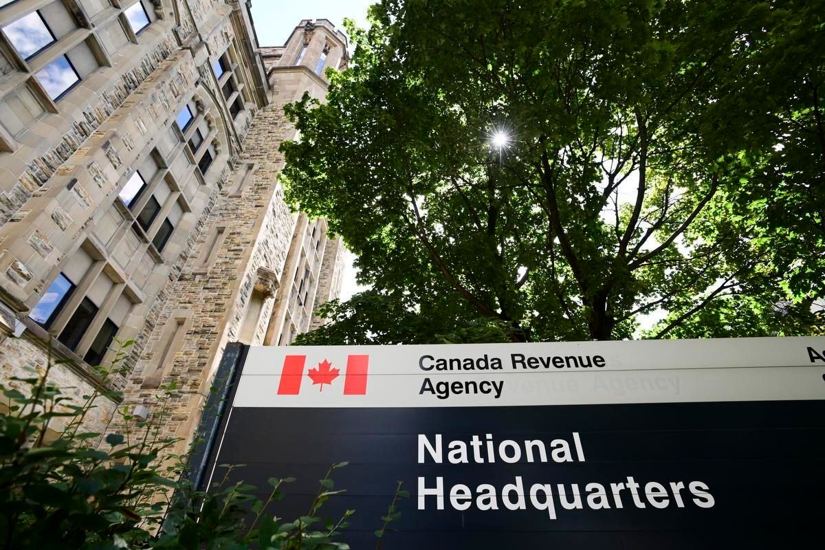 CRA outlines key changes for students during the 2024 tax season