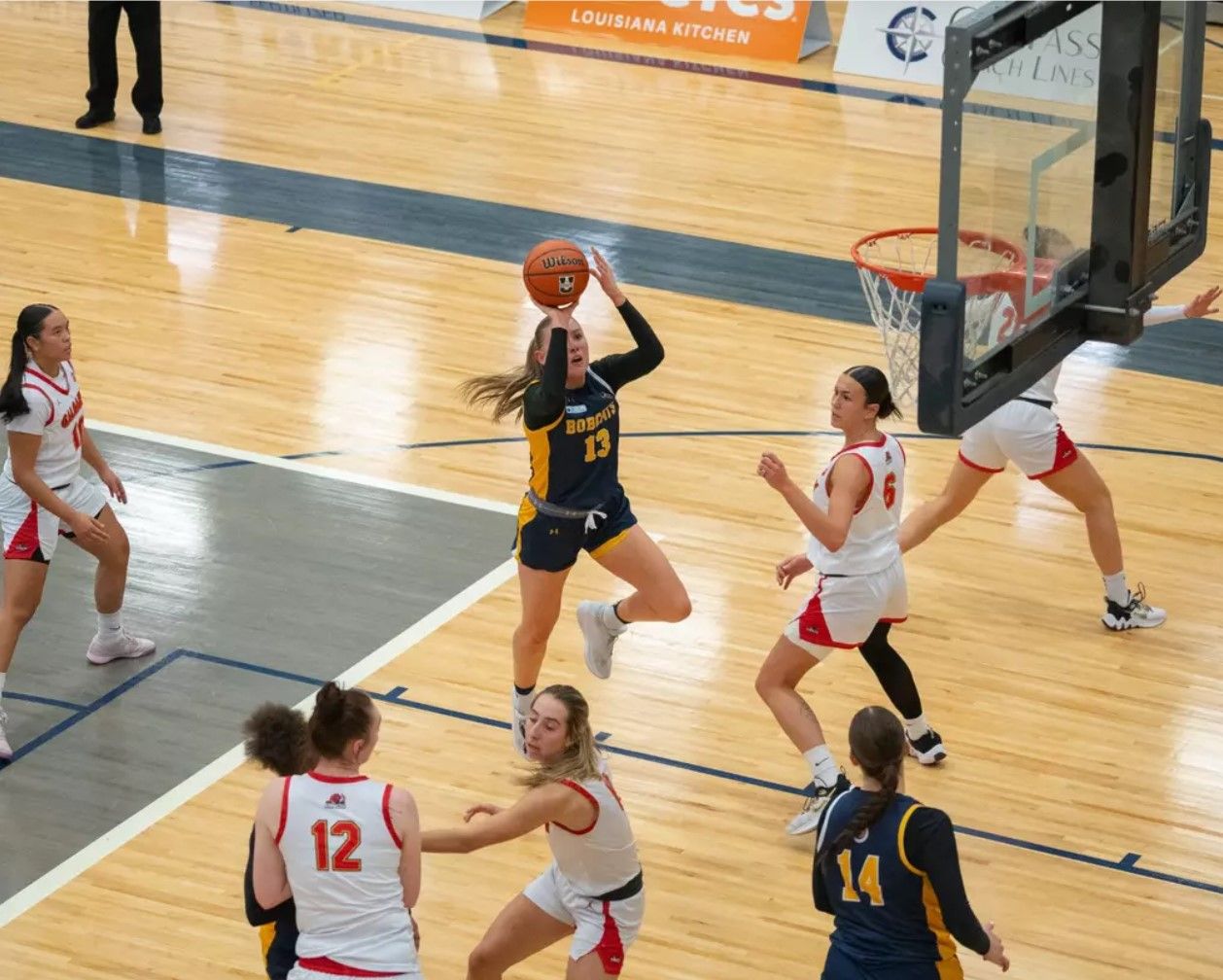 Dinos dominate Bobcats in back-to-back wins, extend record to 4–0