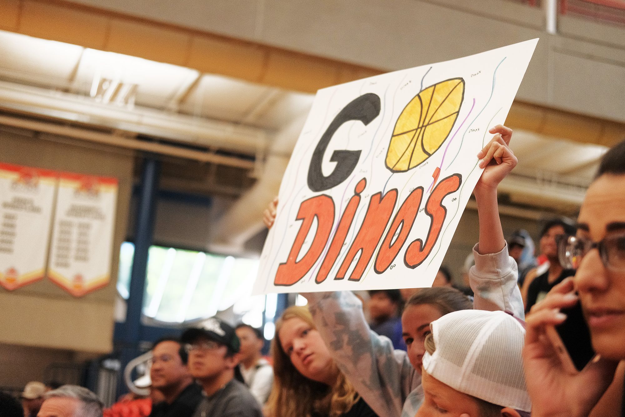 U of C Dinos Men's Basketball team takes on the Philippines' Gilas Legends