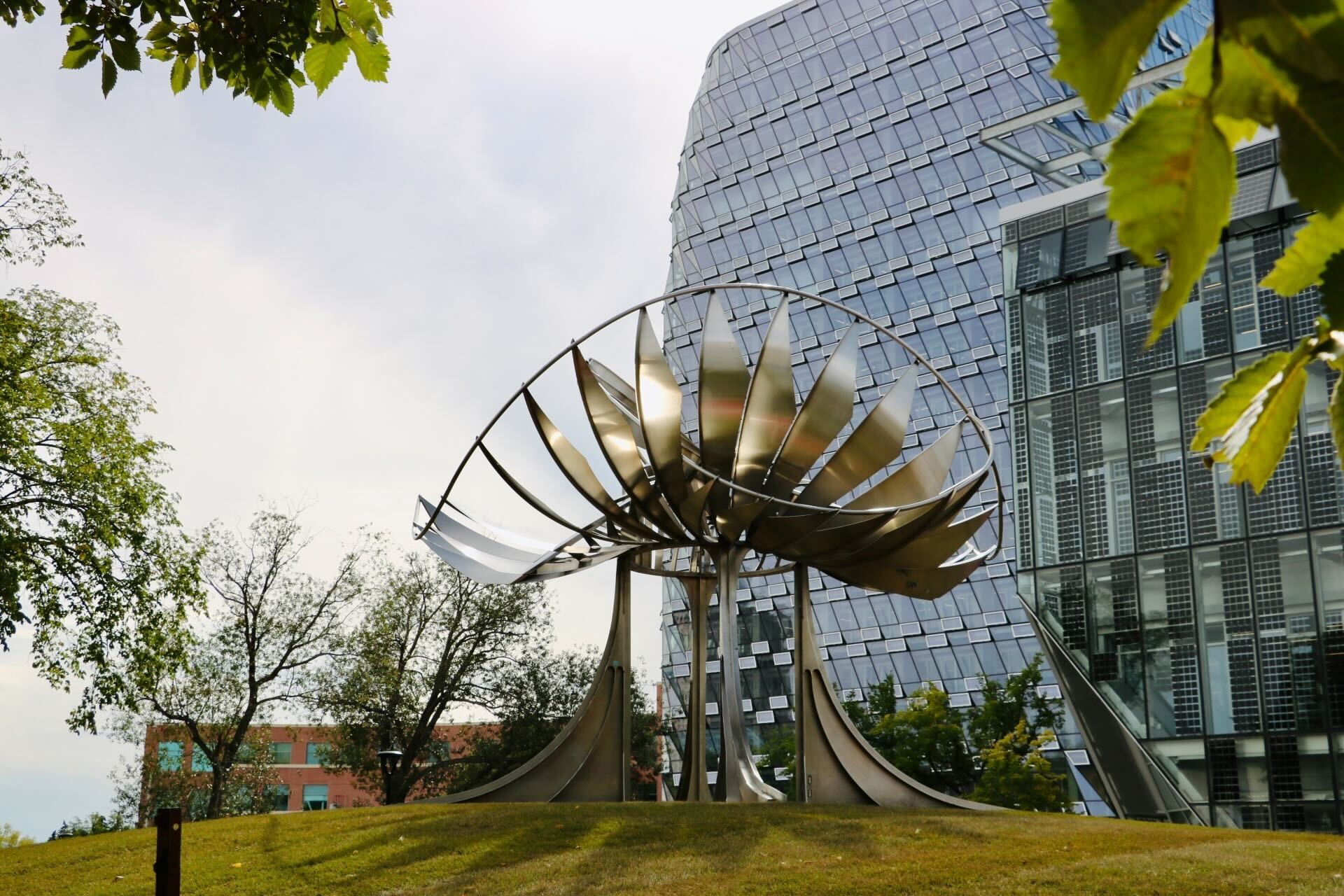 “What is that giant metal thing in the middle of campus?”