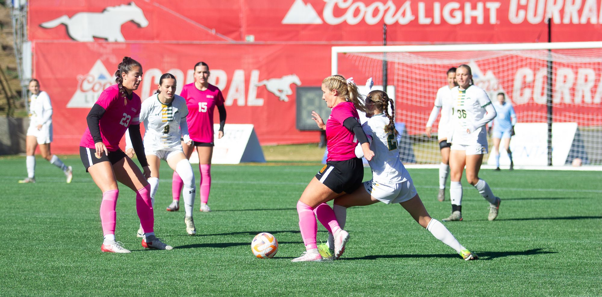 Dinos' defeat Cougars to claim Prairie Crown