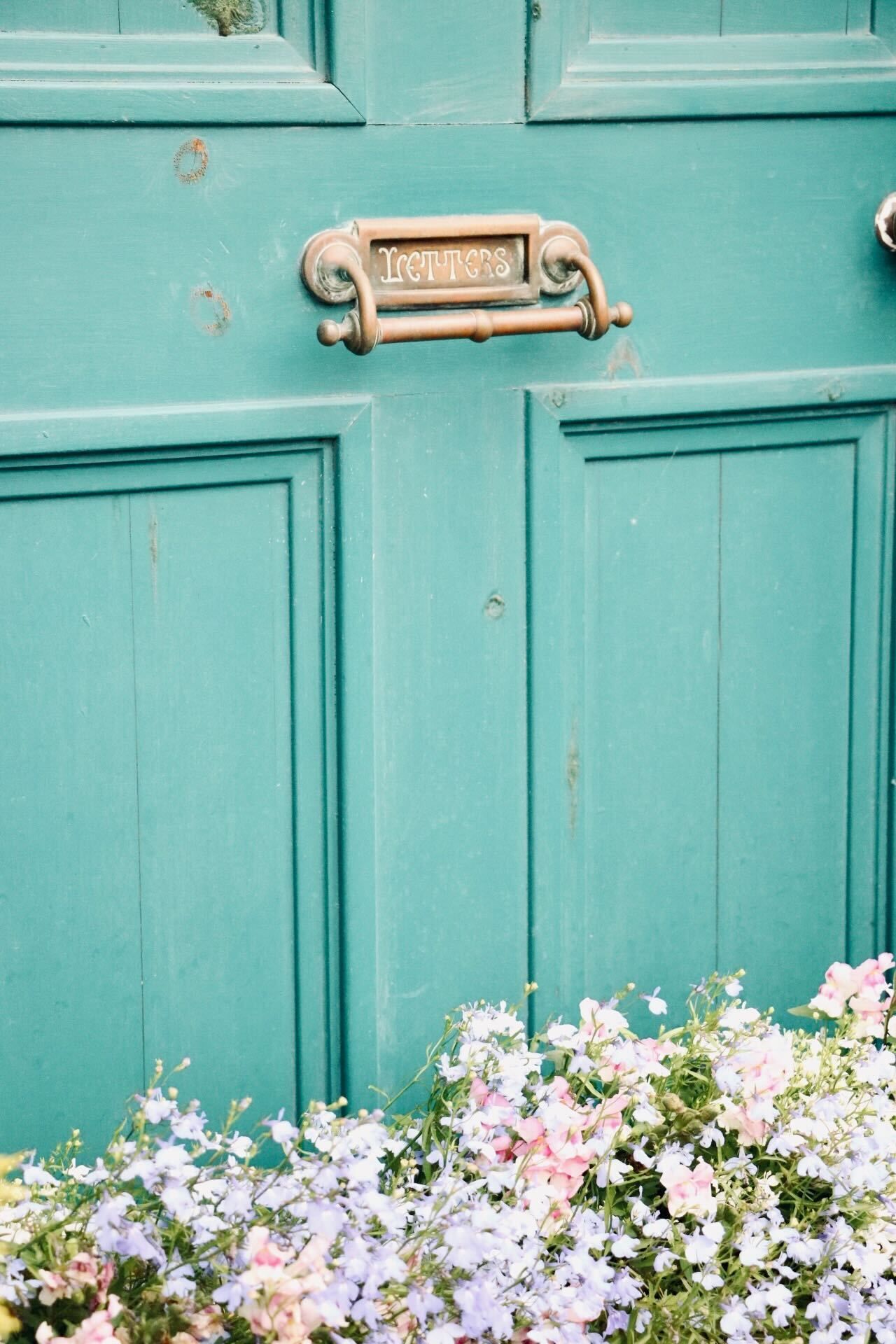 Spring is here feature: Mackenzie Ashcroft
