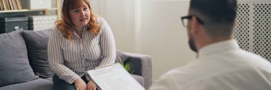 Professional support to understand how a person with bipolar disorder thinks