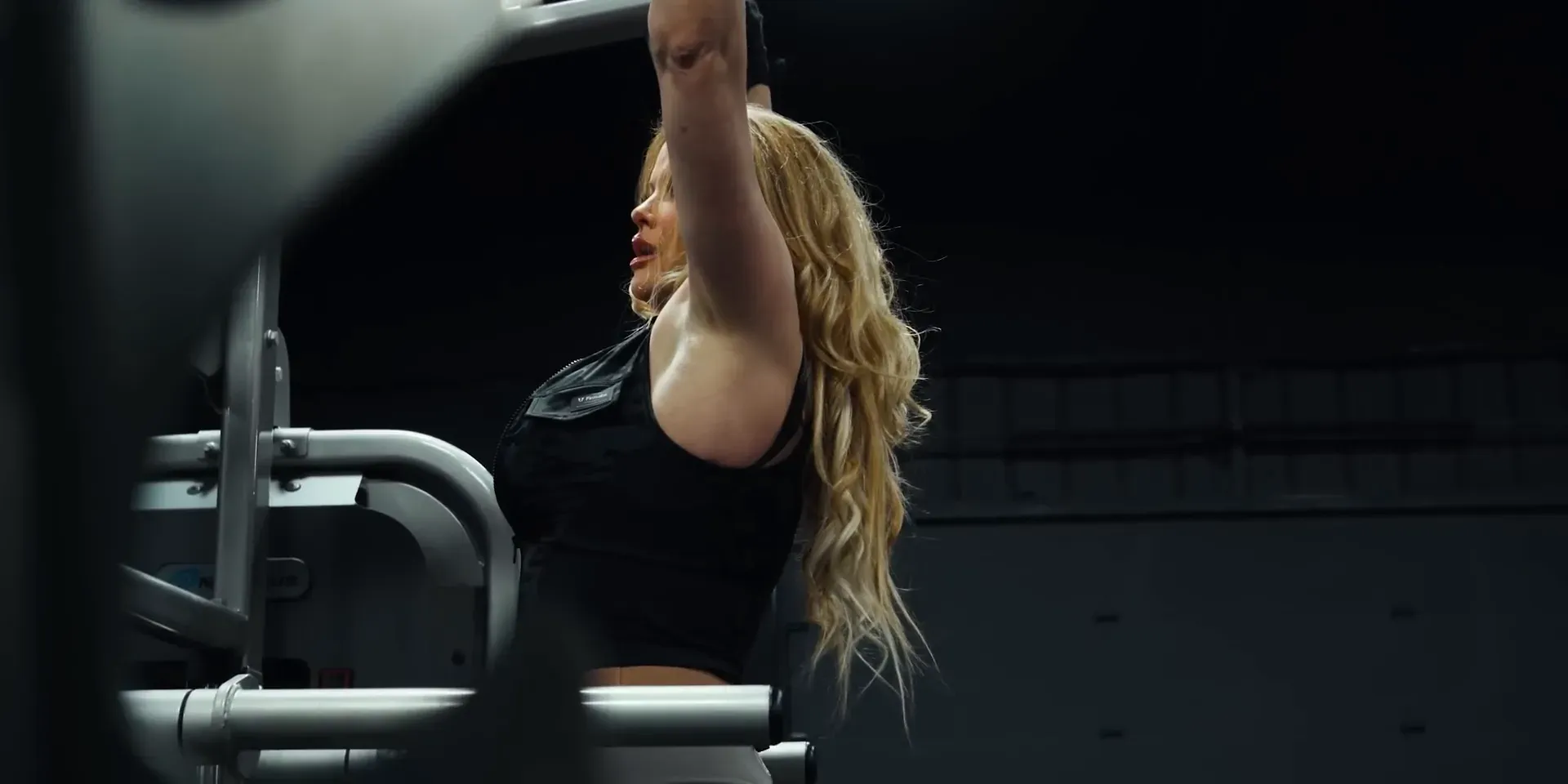 Performing assisted pull ups