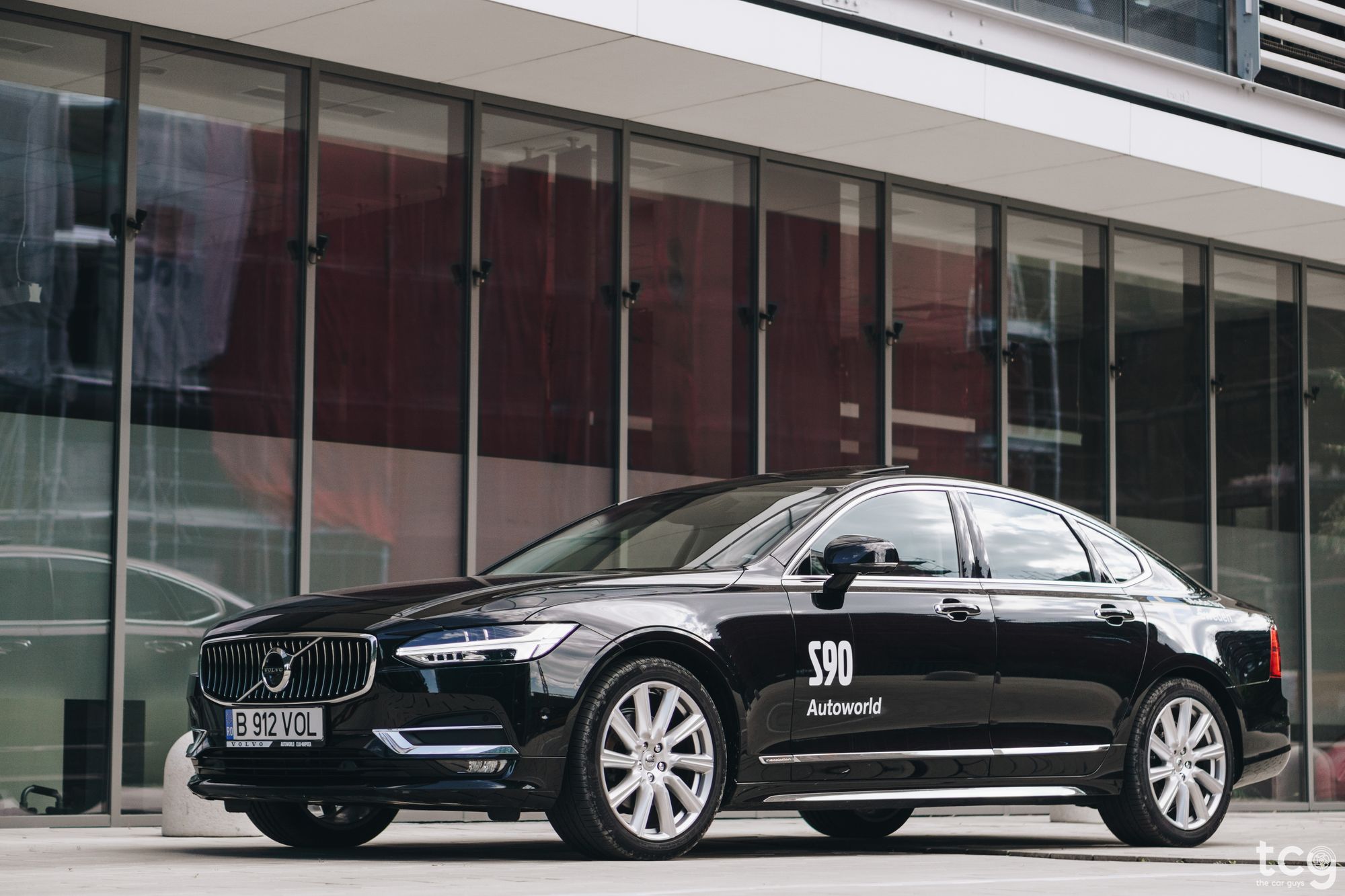 Volvo S90 - Nordic elegance!