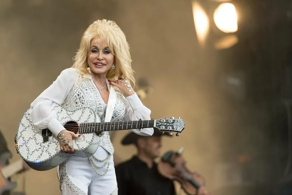 Muere Dolly Parton,              leyenda del country