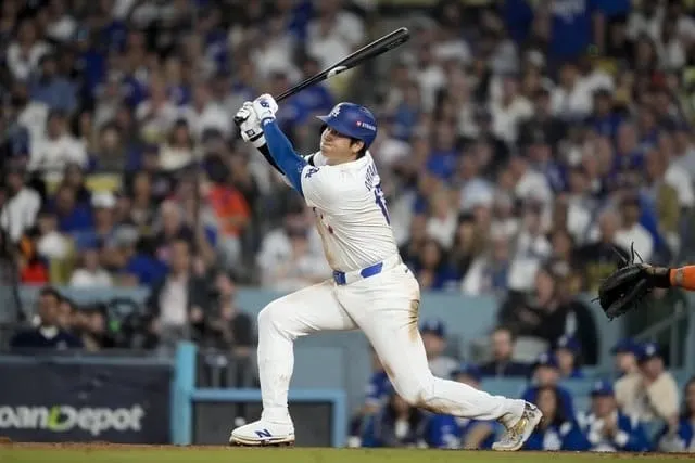 Los Dodgers de los Ángeles amarran boleto a playoffs