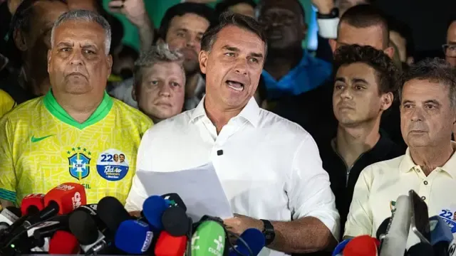 Reportan medios de Brasil                                  fuga de Bolsonaro a EU