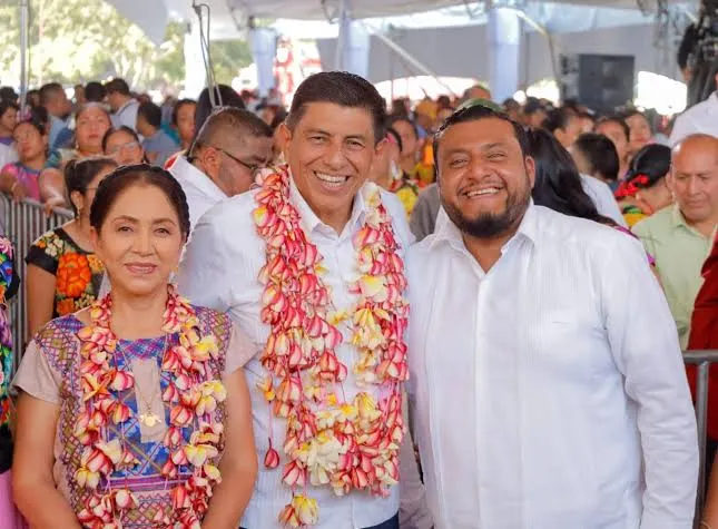 Pide gobierno de Oaxaca desaparición de poderes                  en Juchitán de Zaragoza