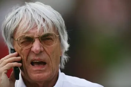 Detienen a Ecclestone                 por viajar con escopeta
