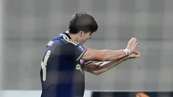Se luce la 'Hormiga' González con gol y asistencia ante AEL