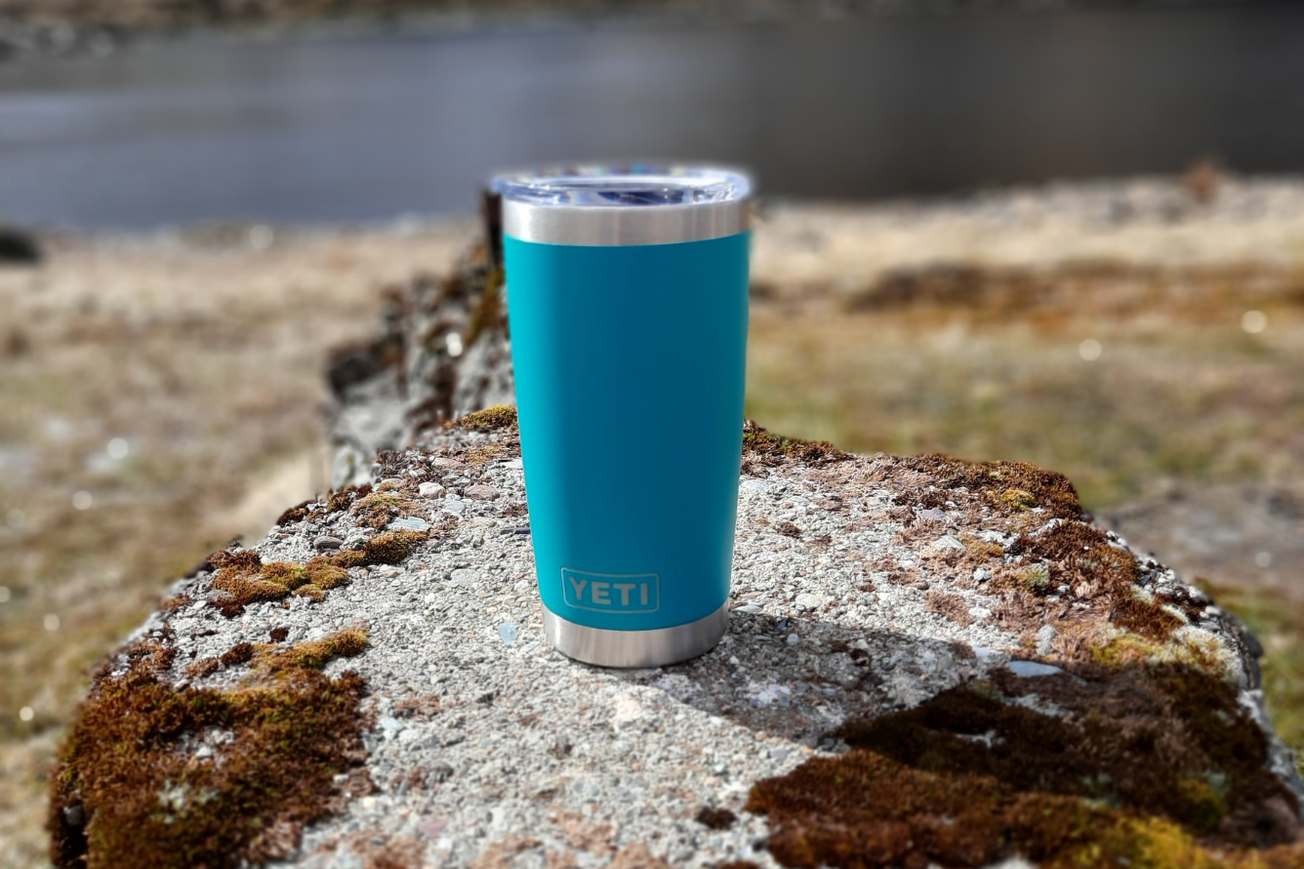 YETI RAMBLER TUMBLER 20 oz