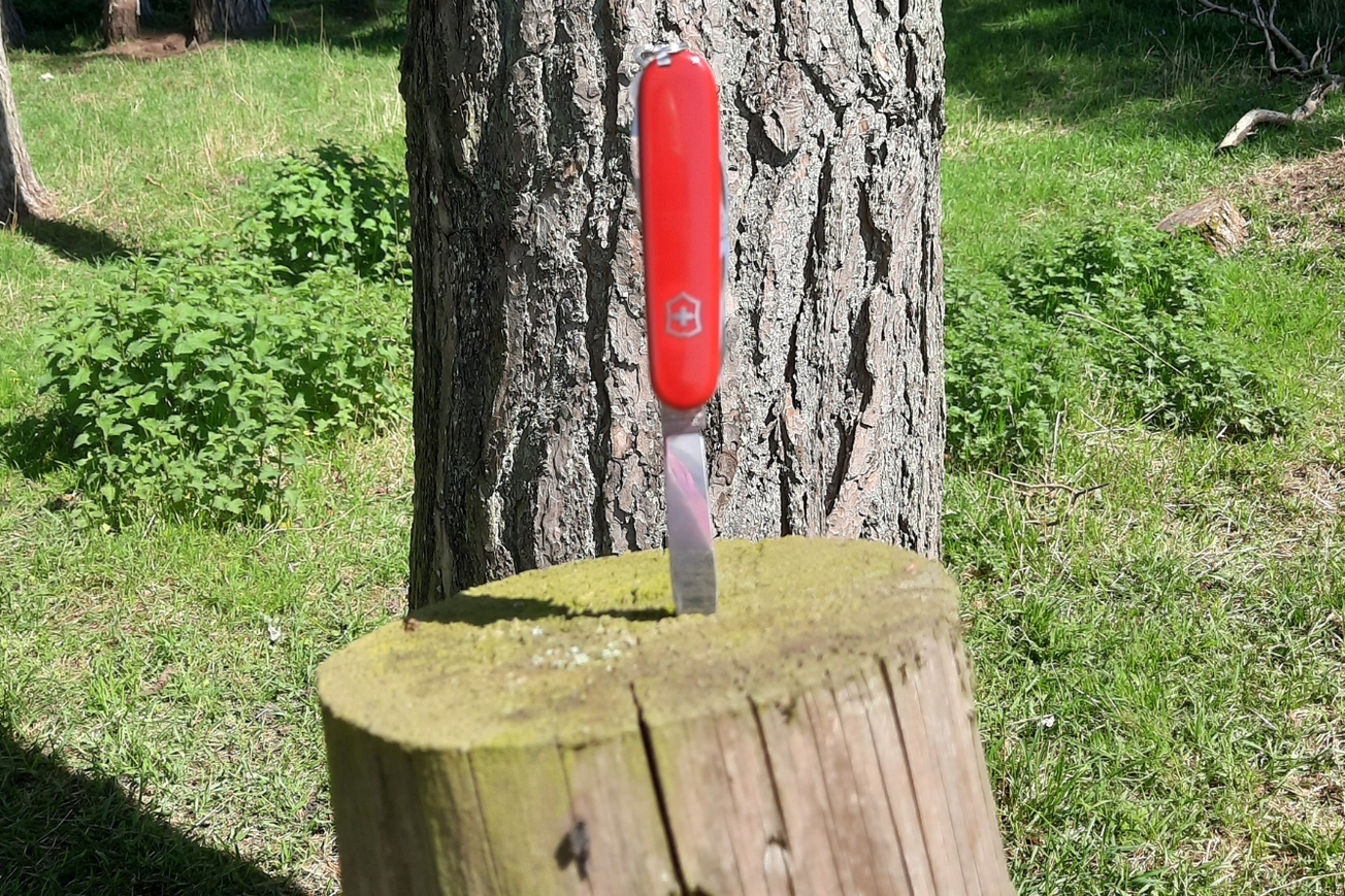VICTORINOX SWISS ARMY KNIFE RANGER