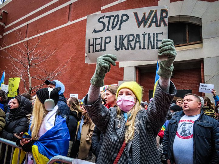 Updated: Anchorage residents to stand in solidarity with Ukraine at upcoming vigil