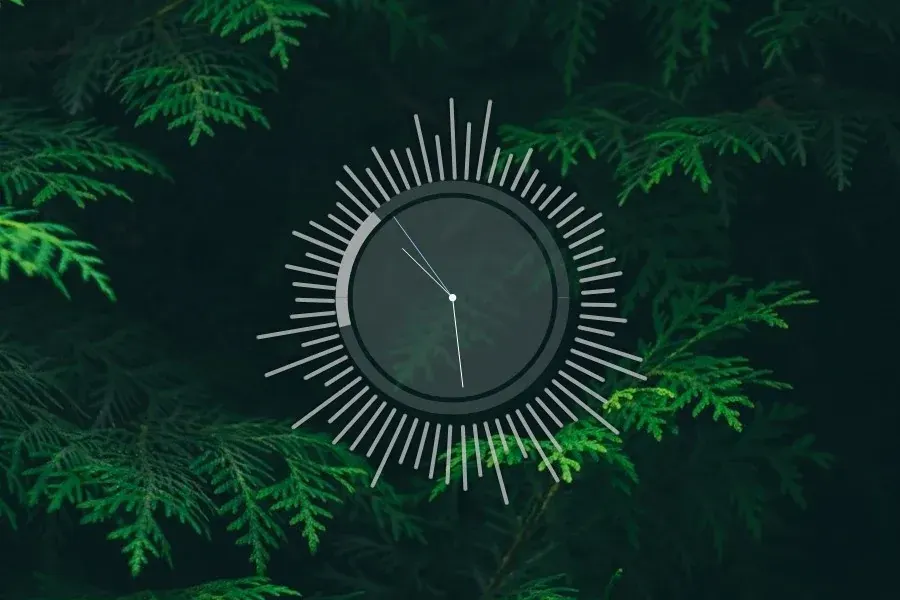 Source preview of EQClock Rainmeter Skin credited to mehdieft95