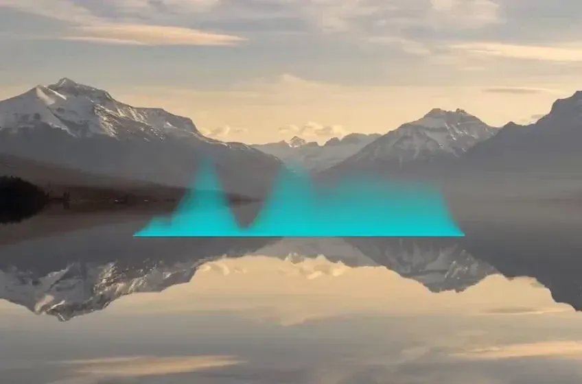 Source preview of Frost: Frost is an adjustable spectrum visualizer with enough layout controls to fit a narrow edge or a larger desktop arrangement