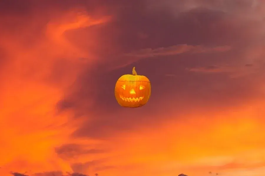 Source preview of Halloween Pumpkin Rainmeter Skin credited to OsricWuscfrea