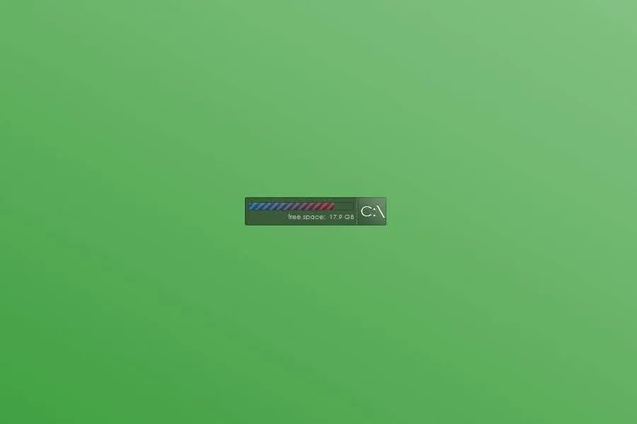 Source preview of HDD Status Rainmeter Skin credited to easy-art