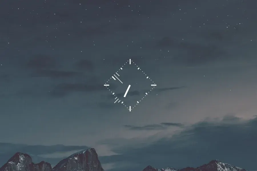 Source preview of PolyClock Rainmeter Skin credited to SaltedRainbowCupcake