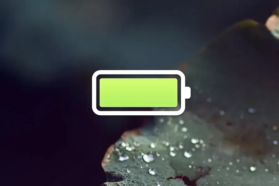 Source preview of Power Rainmeter Skin credited to SolarPhoton