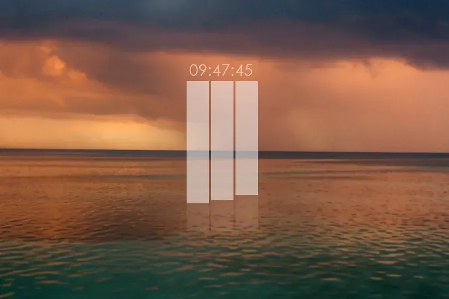 Source preview of Rising Bars Rainmeter Skin credited to TheMelonLord1636