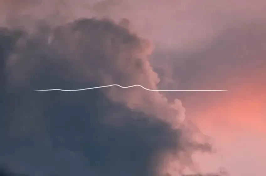 Source preview of Soundwave: A waveform display with width, height and length adjustments, plus song information when a player supplies it