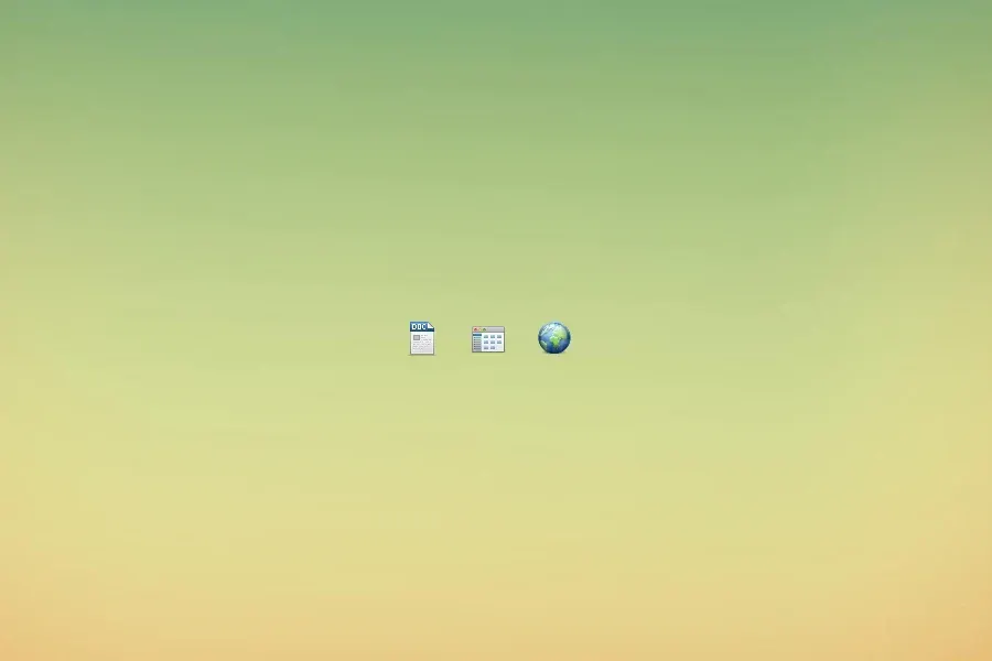 Source preview of Taskbar Launch Rainmeter Skin credited to NomNuggetNom